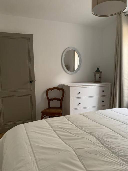 Gite La Petite Maison Guitres Экстерьер фото